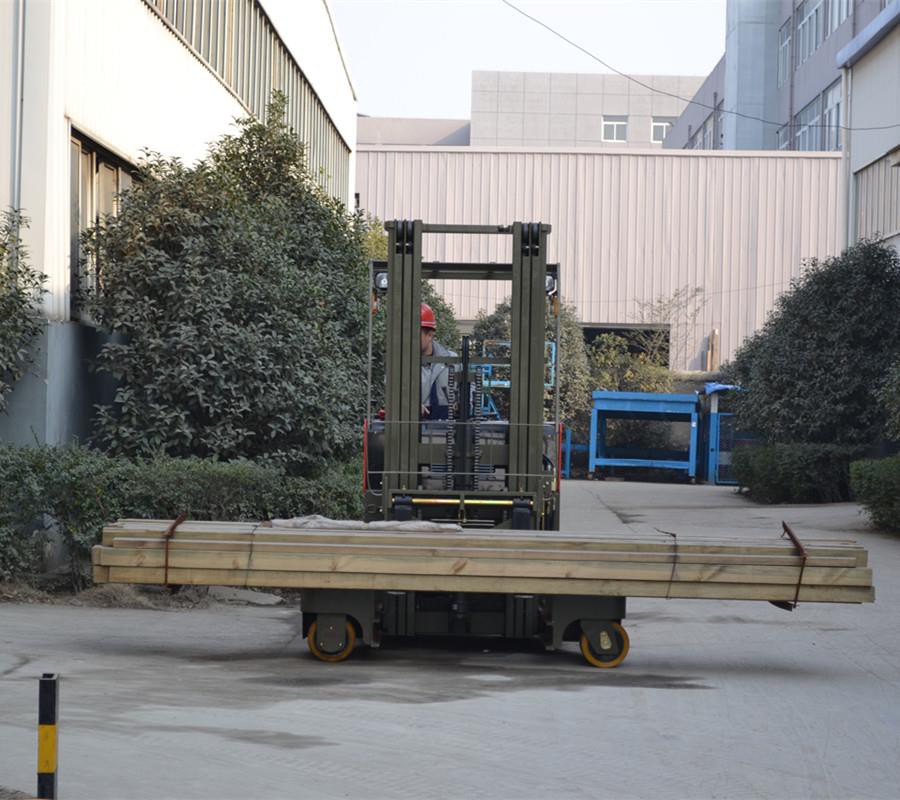 4-way-electric-reach-truck